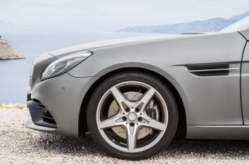 Mercedes-Benz SLC   (R172 facelift 2016) - Photo 5
