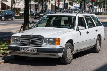 Mercedes-Benz T-mod.   (S124)