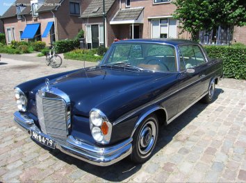 Mercedes-Benz W112 Coupe  