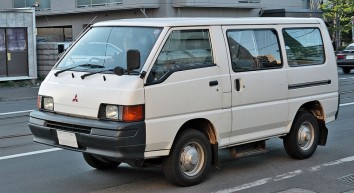Mitsubishi Delica   