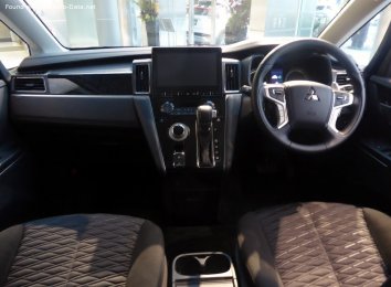 Mitsubishi Delica   (D5 facelift 2019) - Photo 5