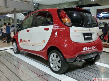 Mitsubishi i-MiEV    - Photo 4