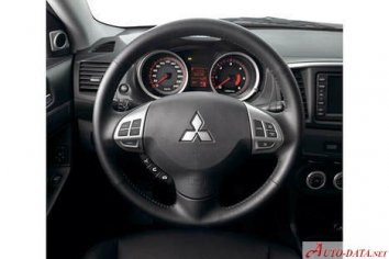 Mitsubishi Lancer Sportback X  (GS44S) - Photo 6