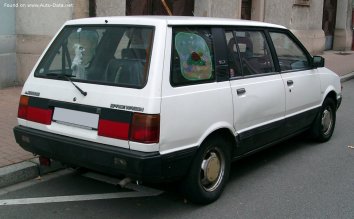 Mitsubishi Space Wagon I   - Photo 2