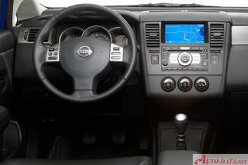 Nissan Tiida Sedan   - Photo 6