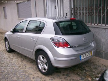 Opel Astra H   - Photo 2