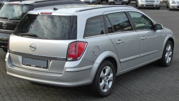 Opel Astra H Caravan Selection 110 Jahre 2009 used to buy in