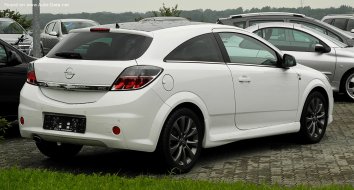 Opel Astra H GTC   - Photo 6