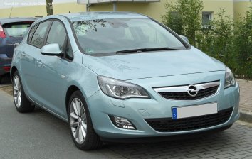 Opel Astra J   - Photo 5