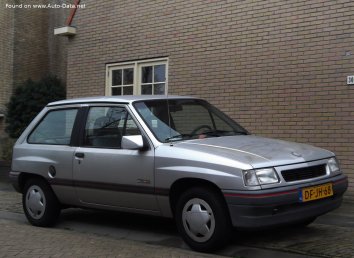 Opel Corsa A  (facelift 1990) - Photo 3