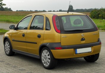 Opel Corsa C   - Photo 2