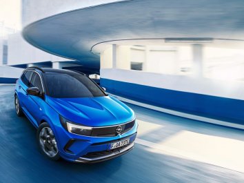 Opel Grandland   (facelift 2021) - Photo 2