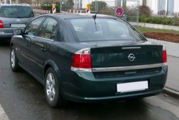 2005 Opel Vectra C Caravan (facelift 2005) 1.9 CDTI (150 CH
