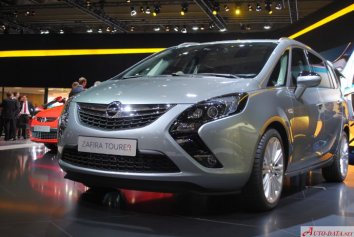 2011-2016 Opel Zafira Tourer C 1.4 Turbo (140 Hp) ecoFLEX LPG 7 Seat