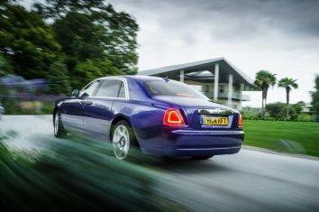 Rolls-Royce Ghost Extended Wheelbase (facelift 2014) - Photo 2