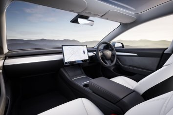 Tesla Model 3   (facelift 2020) - Photo 3