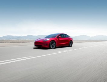 Tesla Model 3   (facelift 2020) - Photo 5