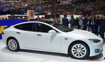 Tesla Model S   (facelift 2016)