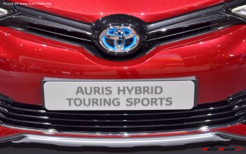 Toyota Auris II Touring  (facelift 2015) - Photo 6