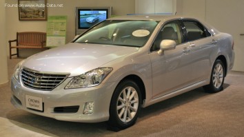 Toyota Crown Royal XIII  (S200)