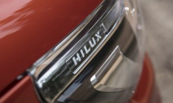 Toyota Hilux Double Cab  (facelift 2017) - Photo 6