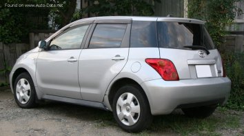 Toyota Ist    - Photo 2