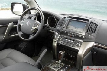 Toyota Land Cruiser   (J200) - Photo 7