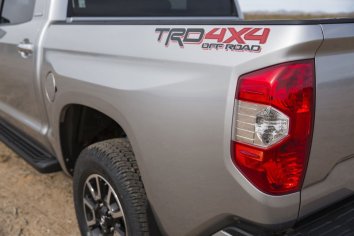Toyota Tundra II CrewMax  (facelift 2013) - Photo 4