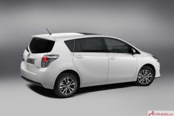 Toyota Verso   (facelift 2012) - Photo 4