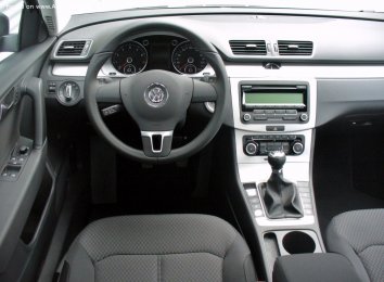 Volkswagen Passat   (B7) - Photo 4
