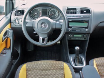 Volkswagen Polo CrossPolo V   - Photo 5