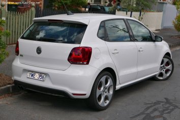 Volkswagen Polo V   - Photo 4