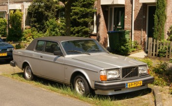 Volvo 260 Coupe (P262)